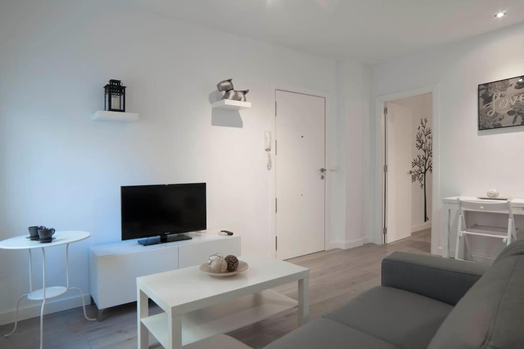 Moderno Apartamento En Plaza Merced Malaga Luaran gambar