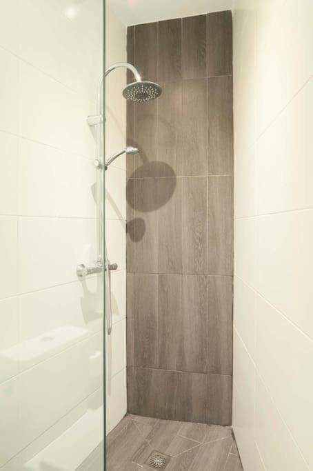 Moderno Apartamento En Plaza Merced Malaga Luaran gambar